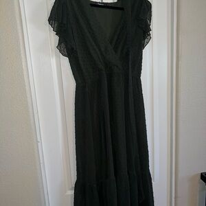 Elegant Green Ruffle Sleeve Dress